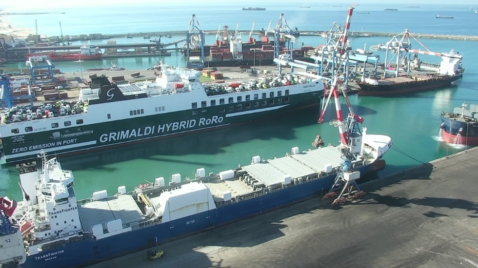 נמל אשדוד: האנייה של גרימלדי עגנה עם אפס פליטות פחמן